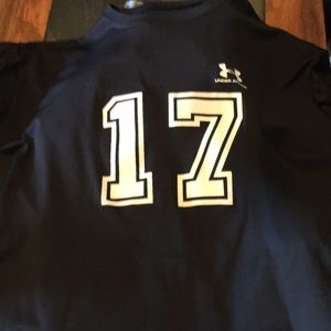 Under armour 17 work out shirt size XL.